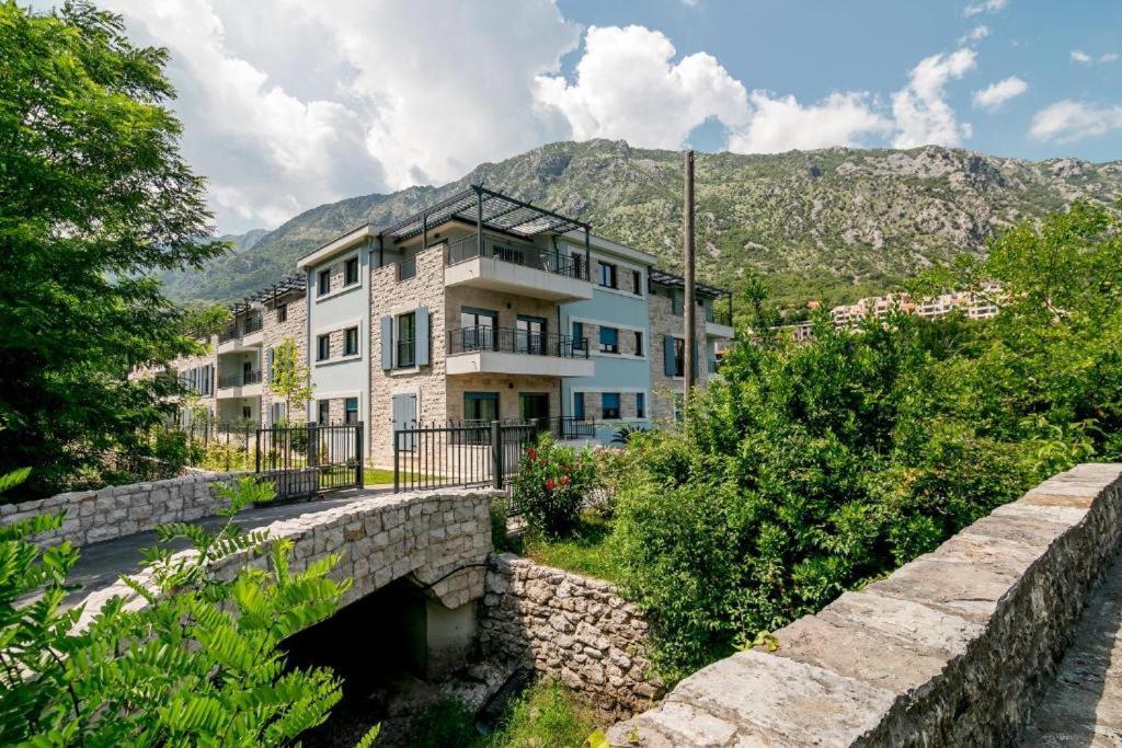 Green Bay Apartments Morinj Kotor Eksteriør billede